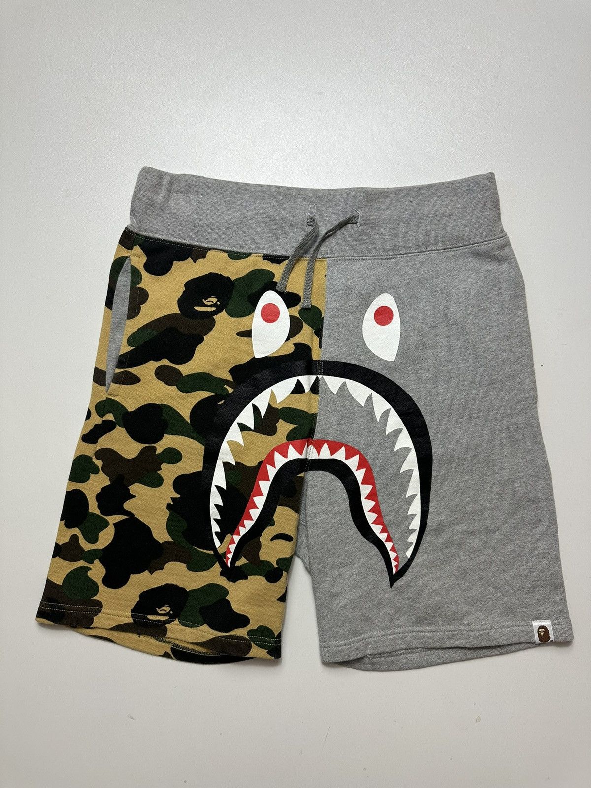 Bape Vintage Bape Camo Shark Shorts Size US 29 - 1 Thumbnail