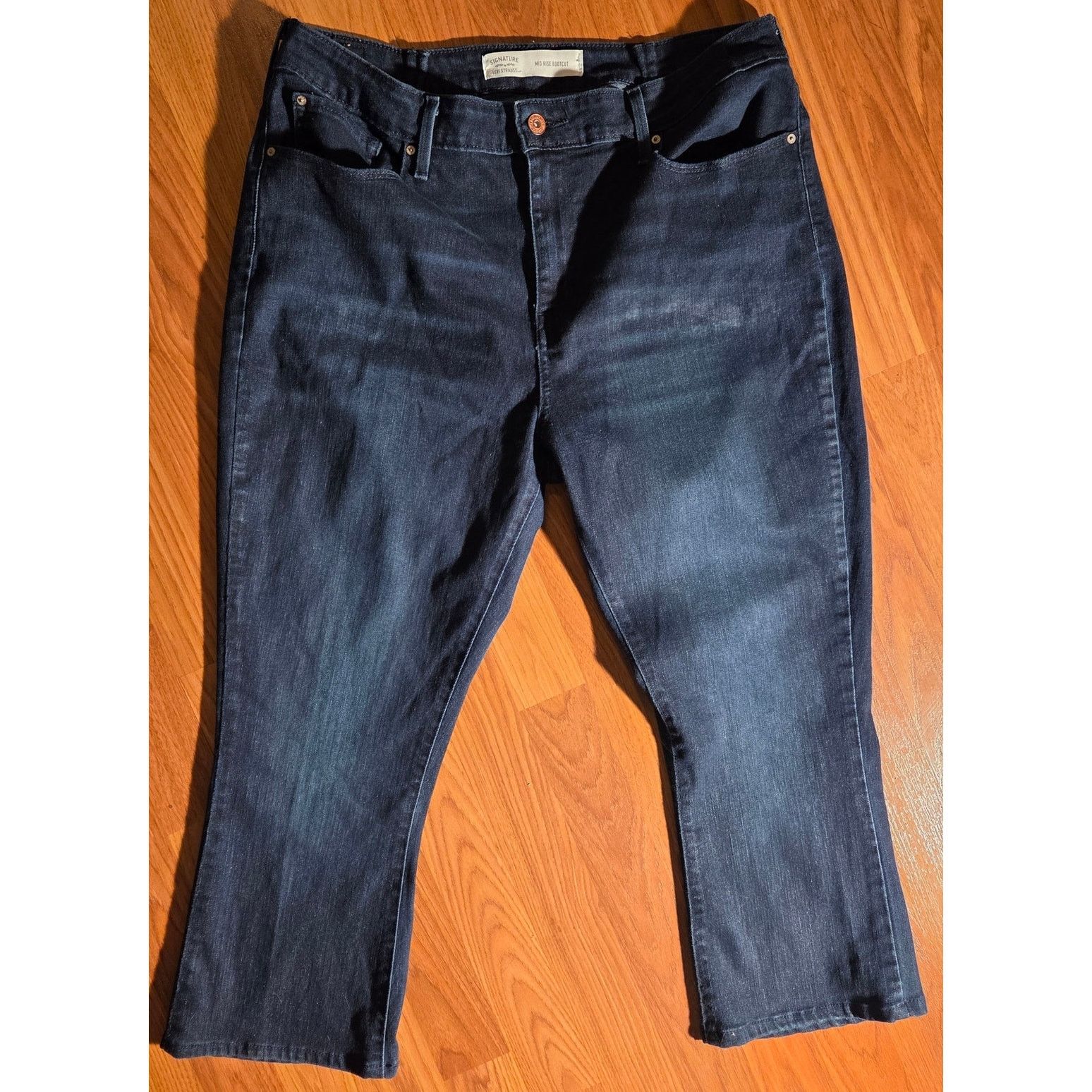Levi's Signature Levi Strauss Blue Denim Bootcut Jeans 34/32 Size 34" / US 12 / IT 48 - 3 Thumbnail