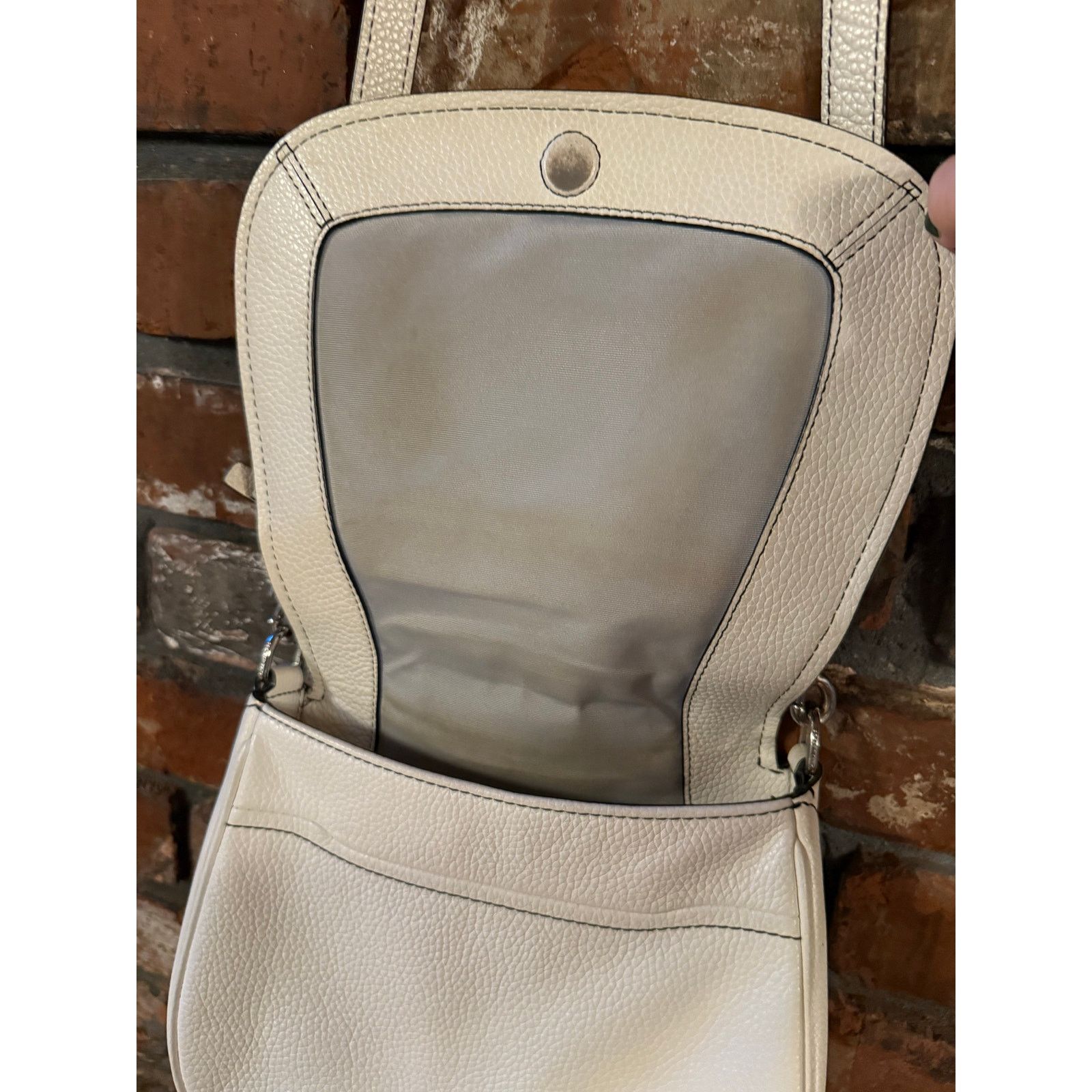 Marc Jacobs Marc Jacobs Empire City Mini Messenger Leather Crossbody Size ONE SIZE - 10 Thumbnail