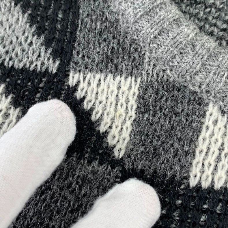 Saint Laurent Paris Saint Laurent Dark grey plaid wool crewneck long-sleeve swe Size US L / EU 52-54 / 3 - 9 Thumbnail
