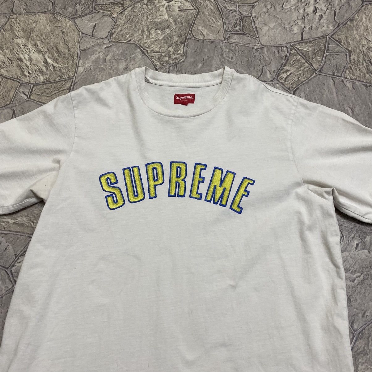 Supreme Supreme T-Shirt Big Logo White Size L Size US L / EU 52-54 / 3 - 4 Thumbnail