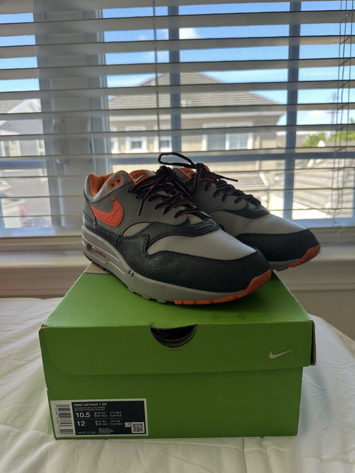 Huf × Nike HUF x Nike Air Max 1 Orange Size US 10.5 / EU 43-44 - 2 Thumbnail