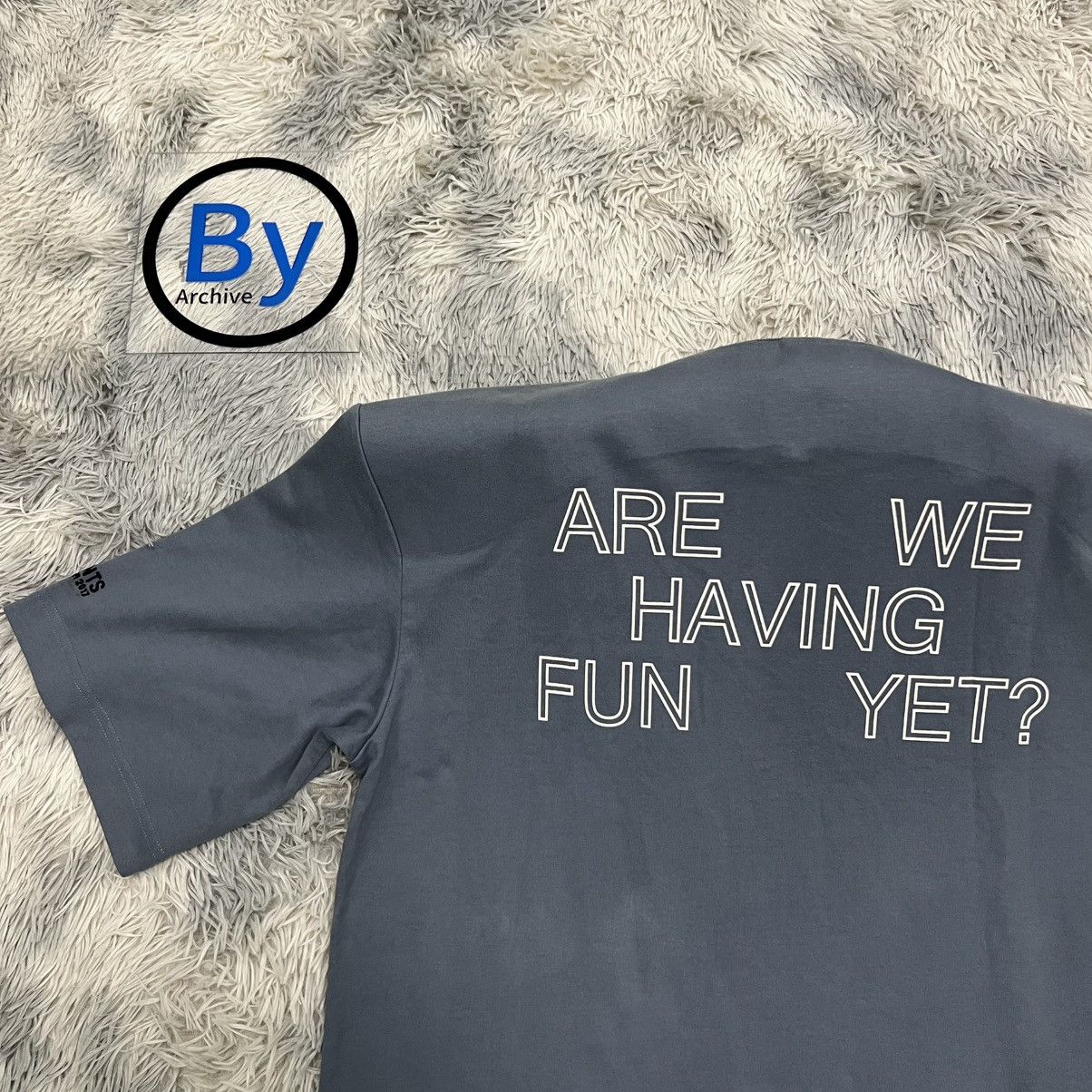 Vetements Vetements AW17 Padded Shoulder Slogan T-Shirt Size US M / EU 48-50 / 2 - 5 Thumbnail