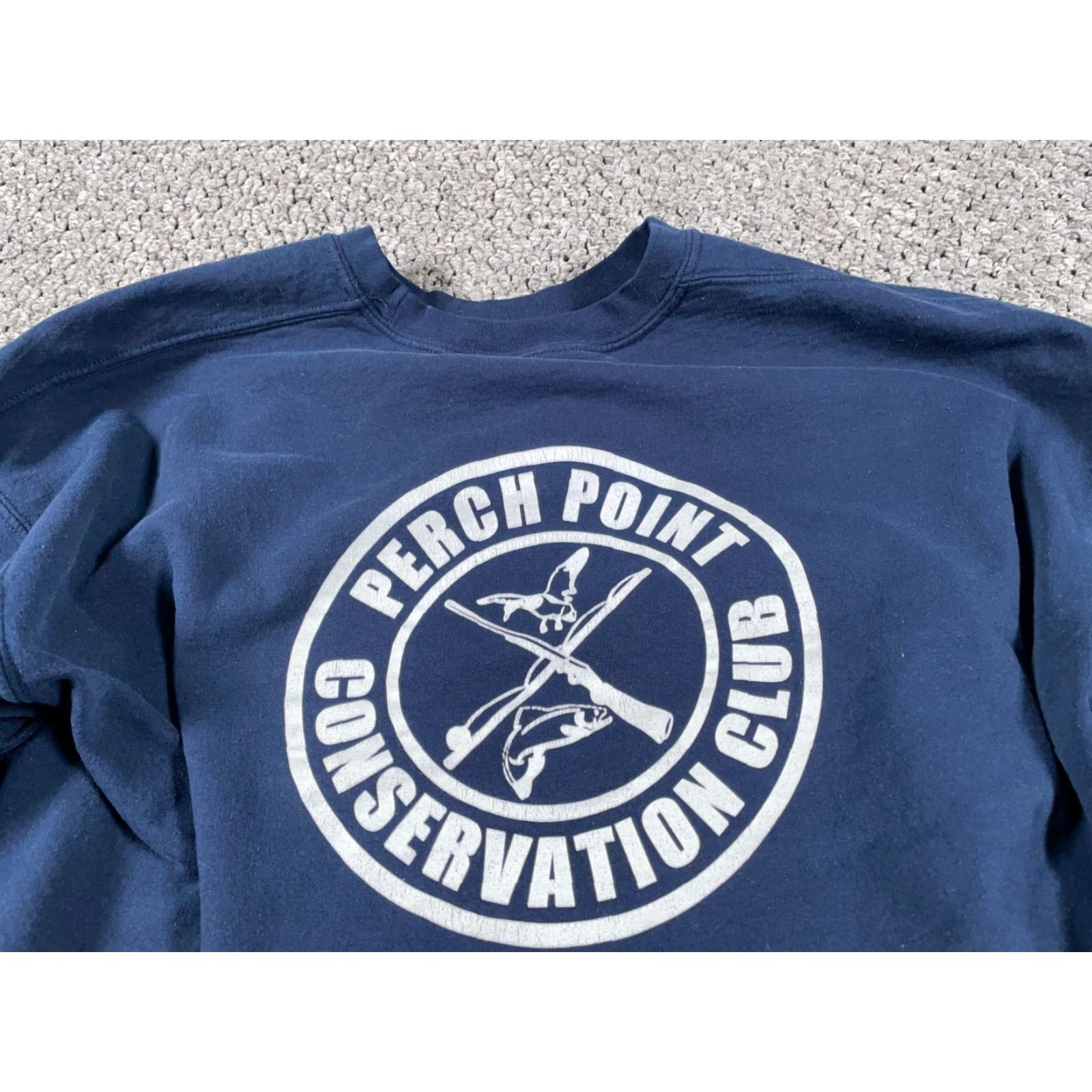 Gildan VINTAGE Retro Michigan Perch Point Conservation Club Sweatshirt Adult XL Dark Blue Boxy Size US XL / EU 56 / 4 - 5 Thumbnail