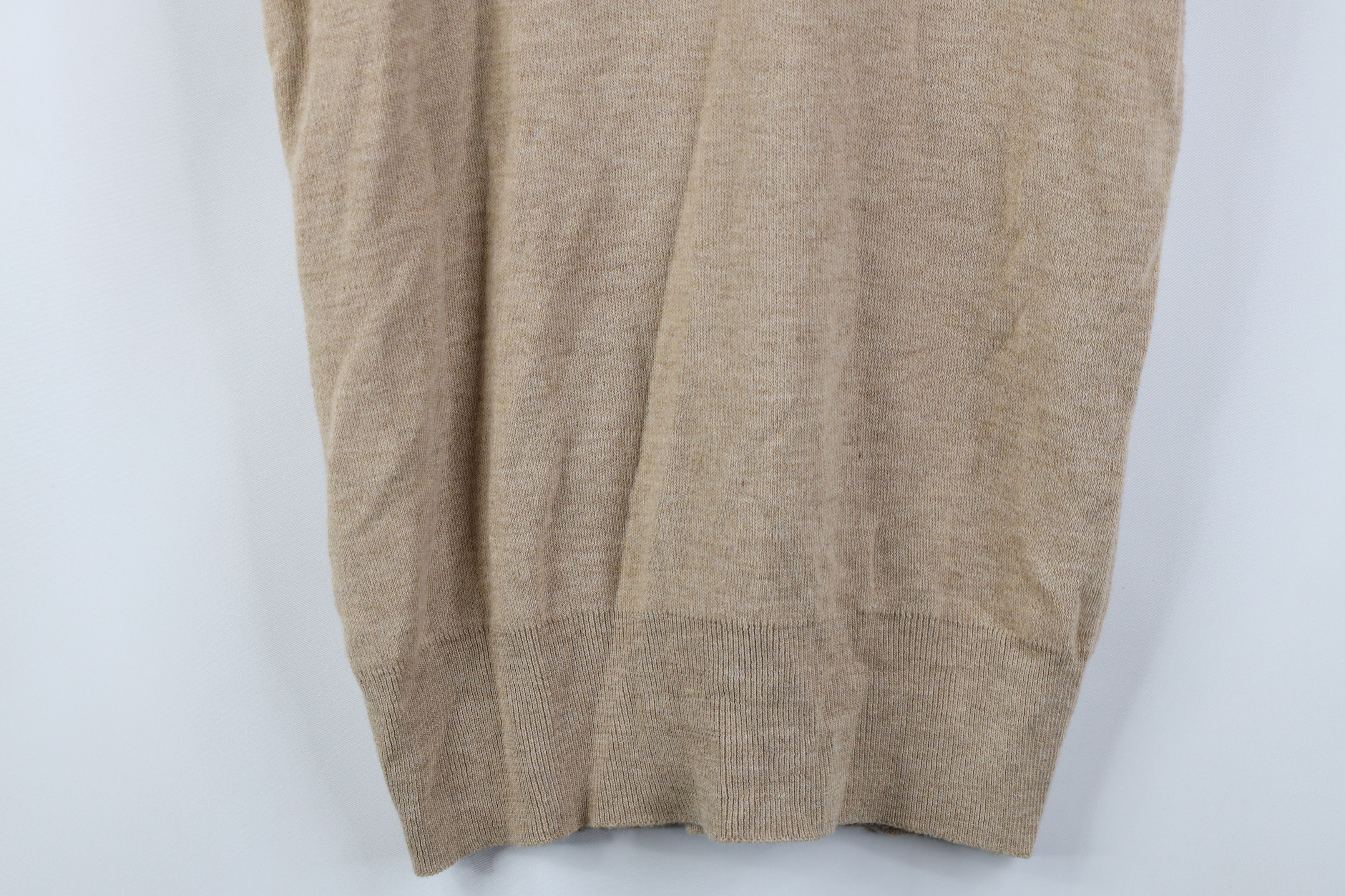 Vintage Vintage 70s Streetwear Knit V-Neck Sweater Vest Beige USA Size US M / EU 48-50 / 2 - 13 Thumbnail