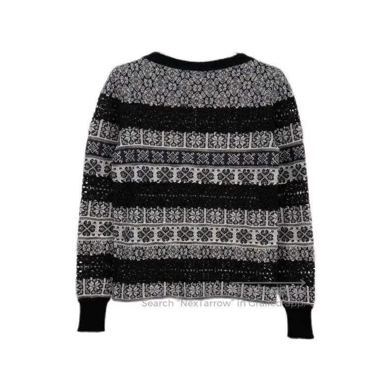 Chanel Chanel Black Gray Floral Knit Sweater. Size US S / EU 44-46 / 1 - 2 Thumbnail