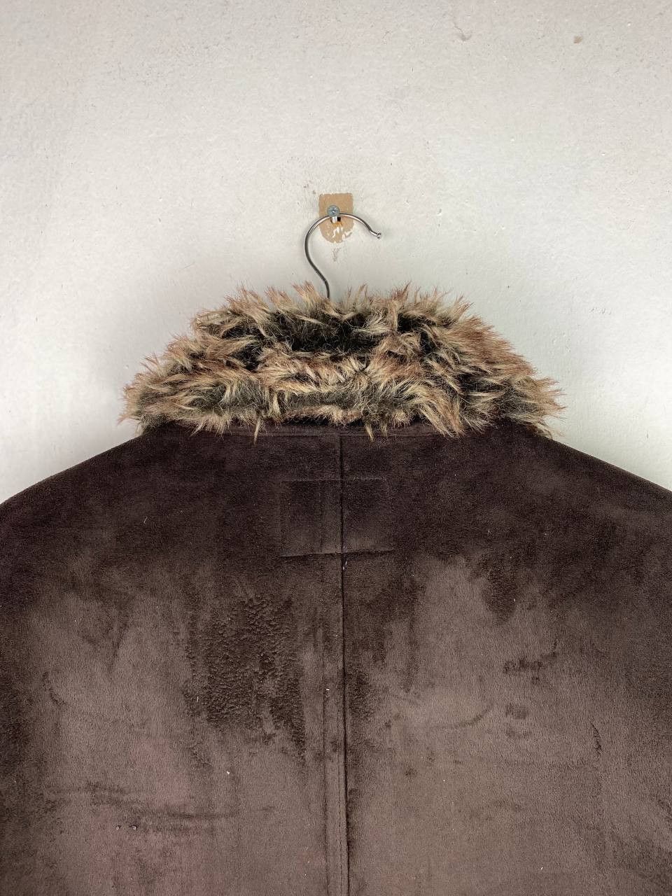 Japanese Brand thruxton japanese brands faux fur jacket very nice design Size US L / EU 52-54 / 3 - 10 Thumbnail