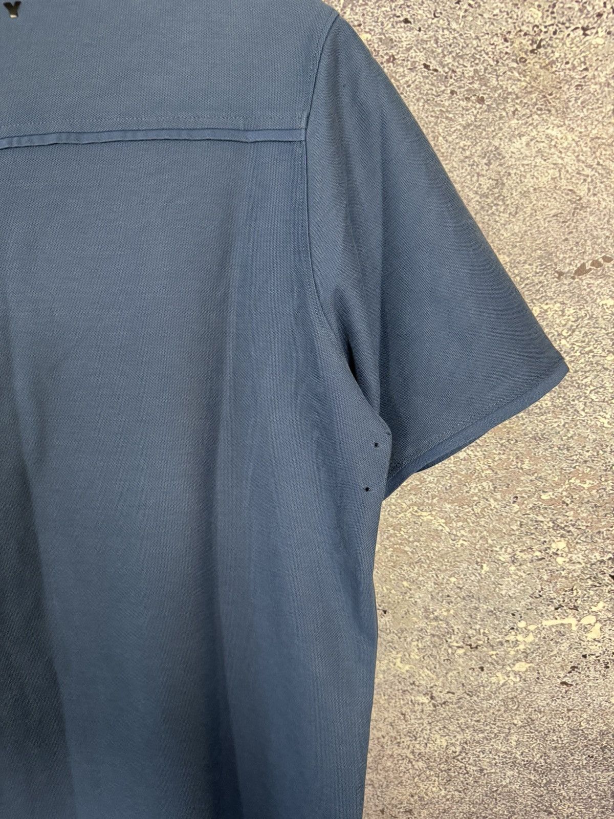 Oakley × Vintage Vintage Oakley Blue Center Logo Polis Streetwear S size Size US S / EU 44-46 / 1 - 14 Thumbnail