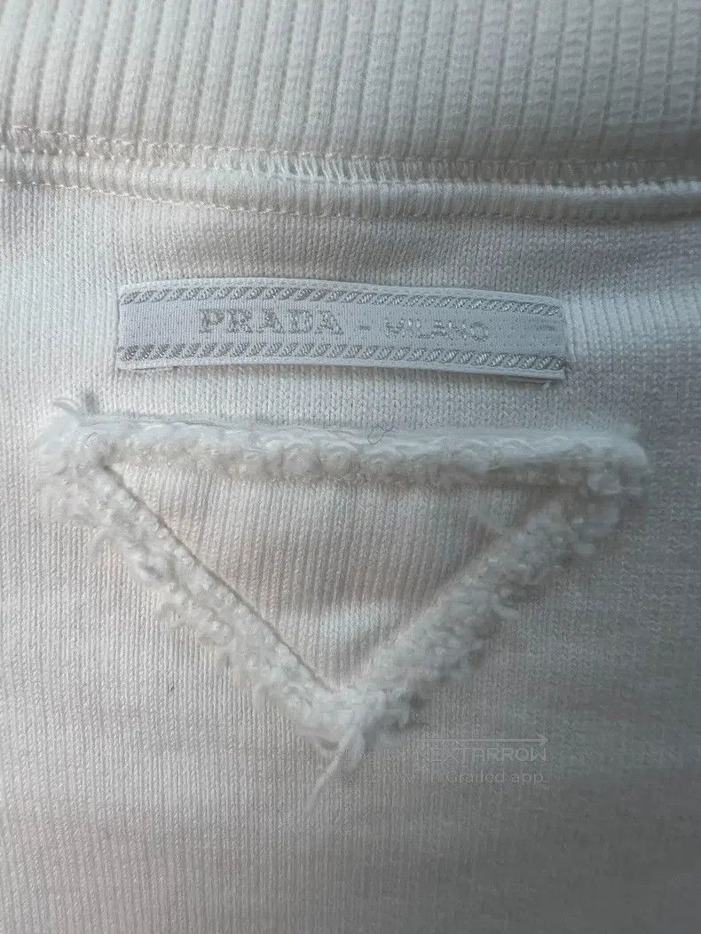 Prada Prada White triangle letter logo short-sleeved sweatshirt Size S / US 4 / IT 40 - 4 Thumbnail