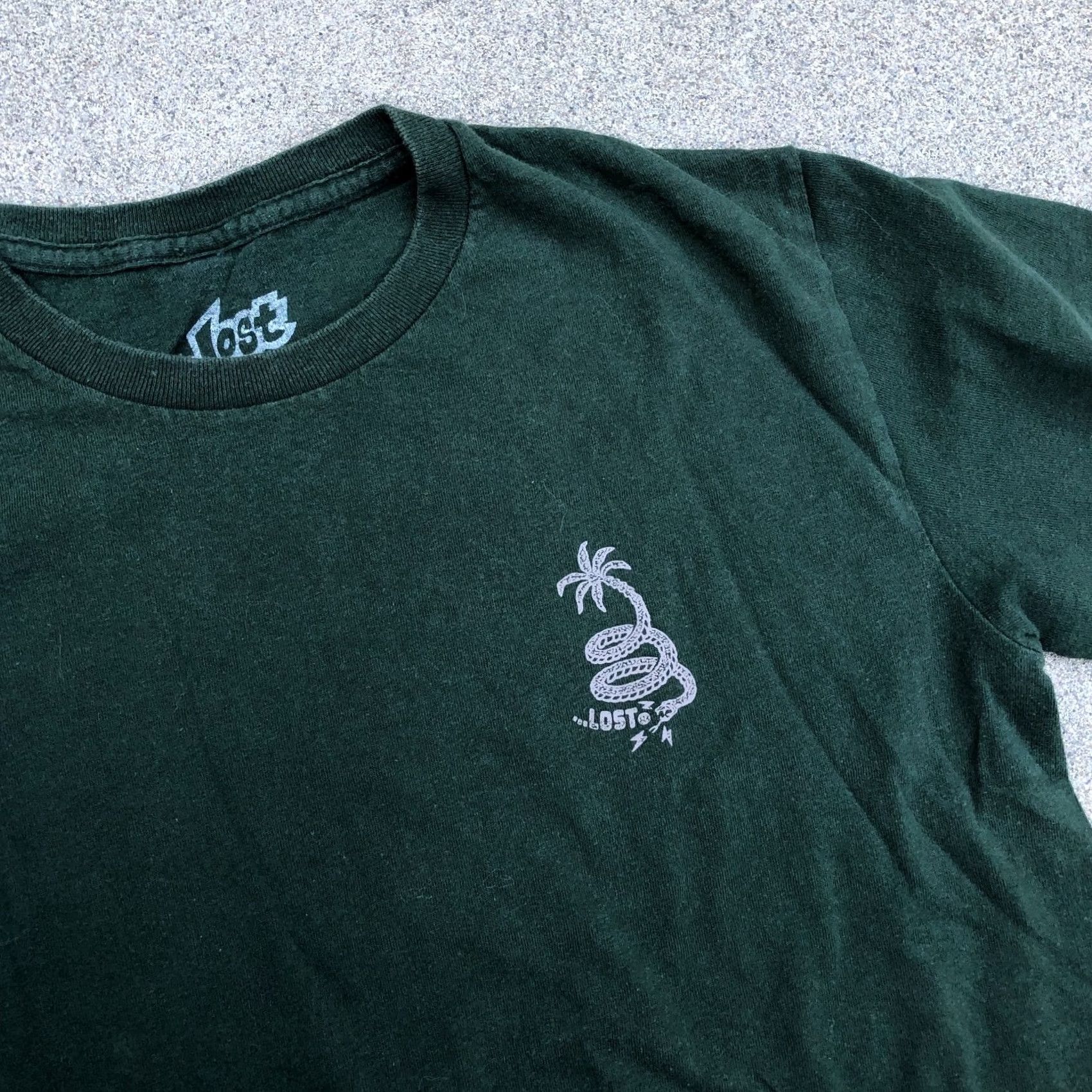 Vintage LOST ENTERPRISES Tropical Snake T Shirt Men's SMALL Green Crew Short Sleeve Shirts Size US S / EU 44-46 / 1 - 3 Thumbnail