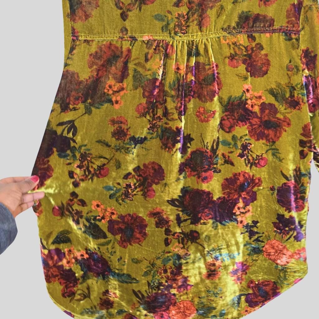 Anthropologie Anthropologie Pilcro Velvet Button Down Shirt Green Floral R Size M / US 6-8 / IT 42-44 - 16 Thumbnail