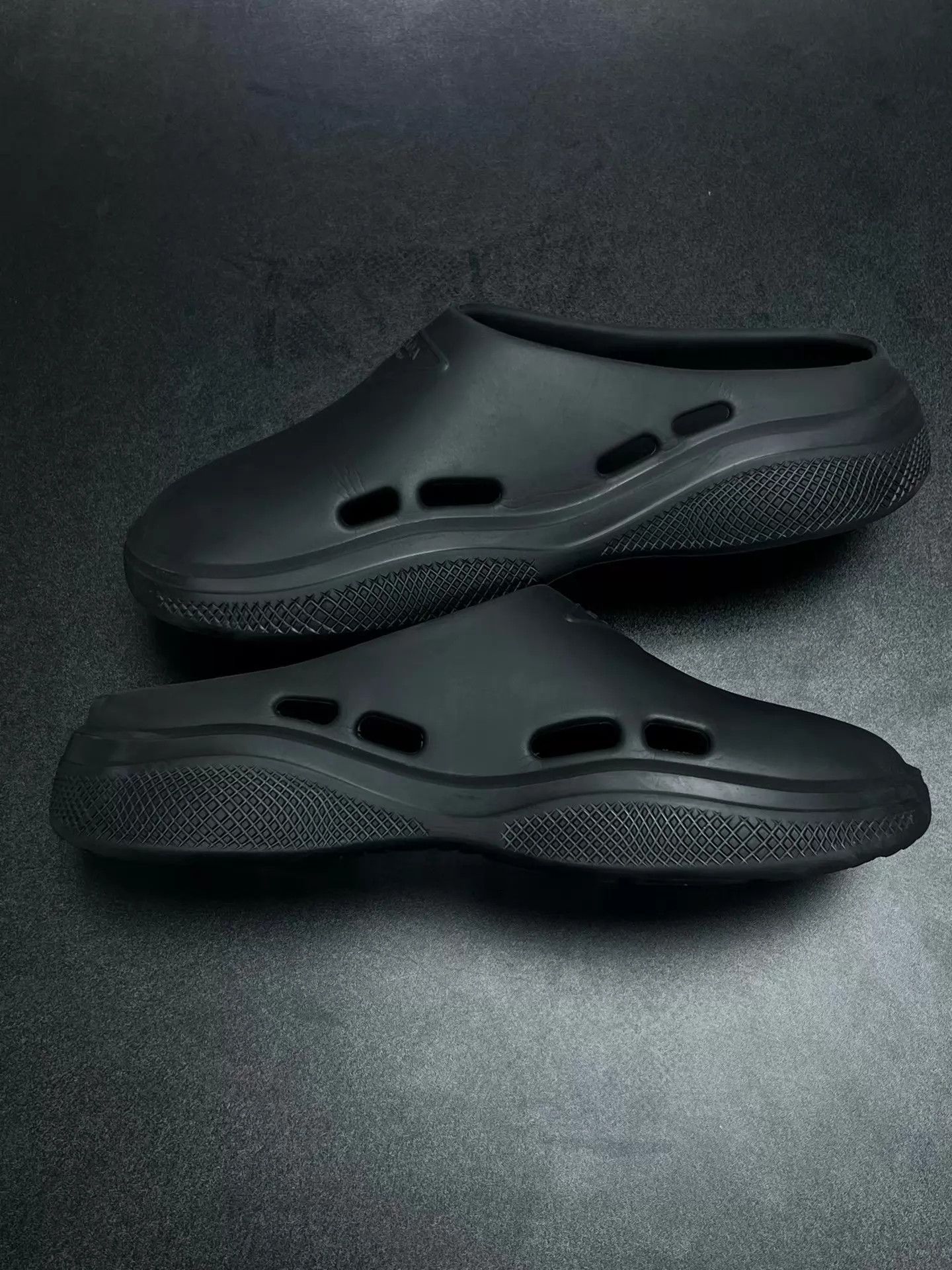 Prada Prada Rubber Mule Slipper 40 Like New Size US 7 / EU 40 - 6 Thumbnail
