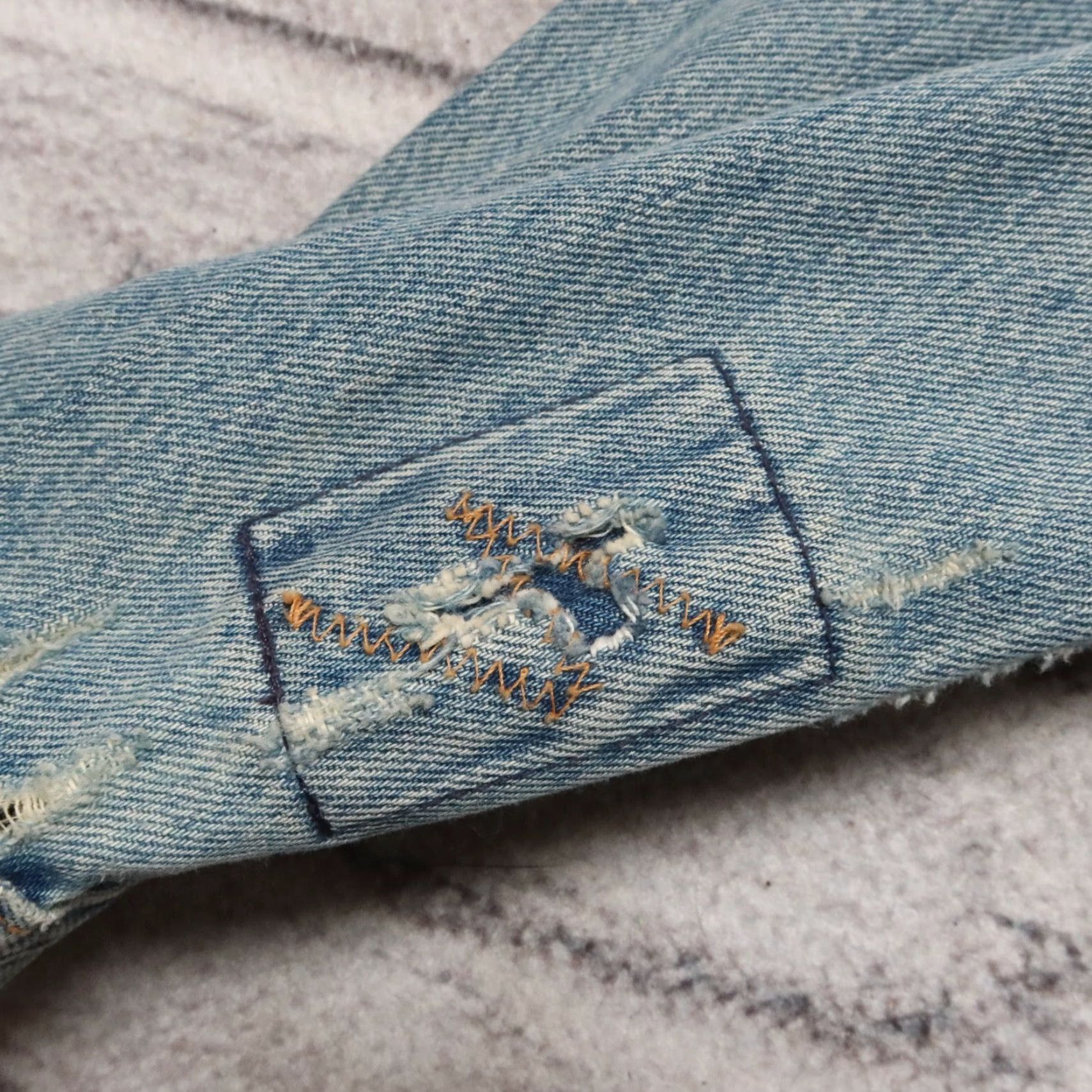 Levi's Levi's Denim Trucker Jacket Type 3 / Jeans Jacket - Light Wash - Size M - Men - Regular - New Sample Size US 31 - 3 Thumbnail