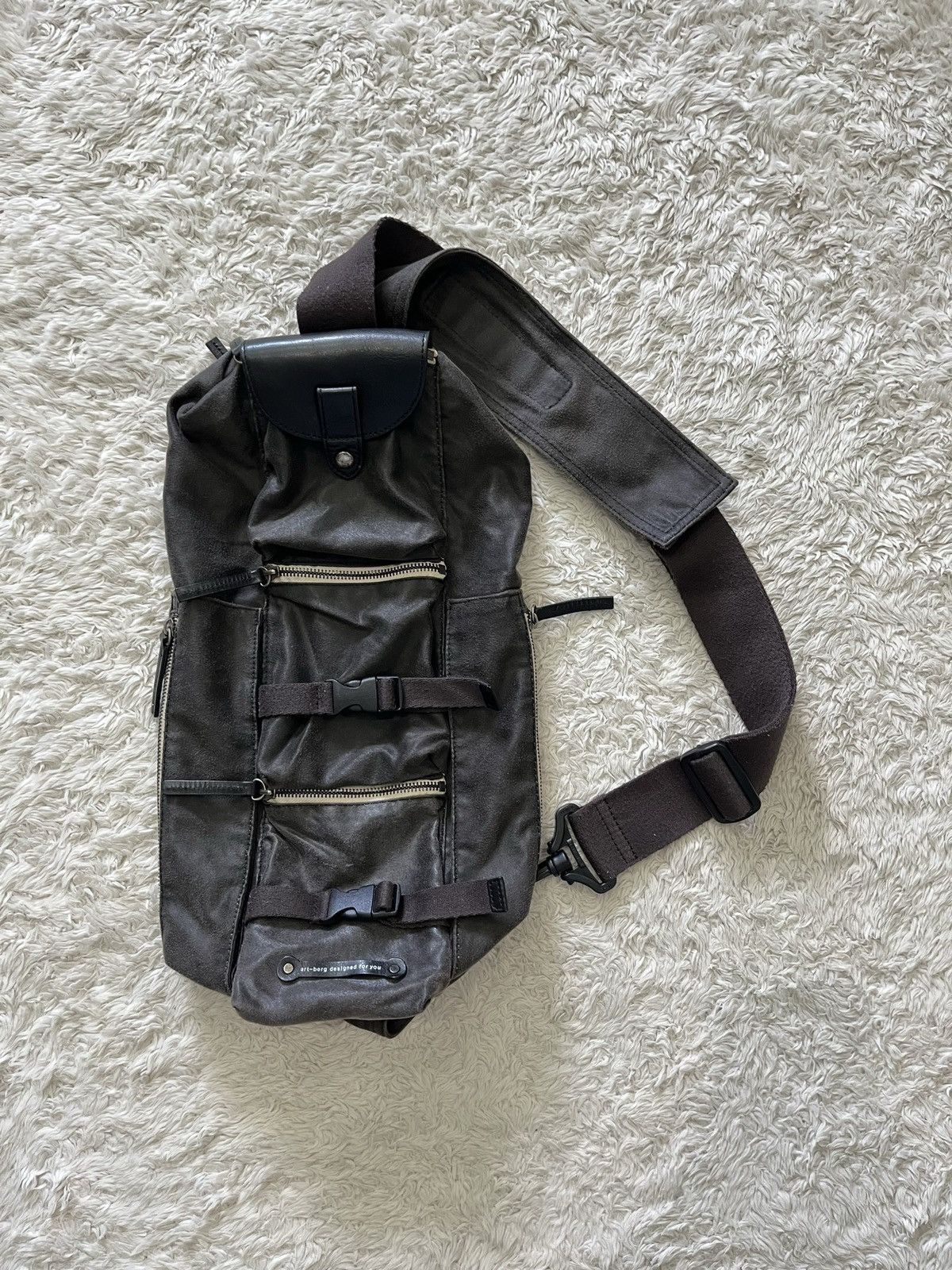 If Six Was Nine art berg "avant garde" mutltipocket utility crossbody bag Size ONE SIZE - 3 Thumbnail