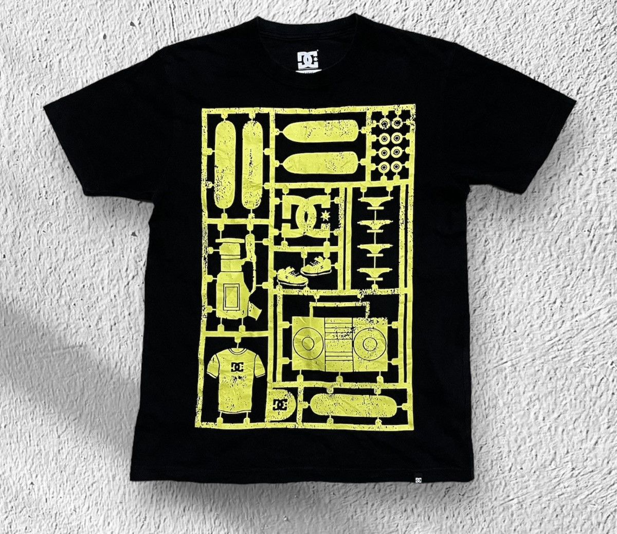 DC DC Full Print Short Sleeve Tshirt Size US M / EU 48-50 / 2 - 1 Thumbnail