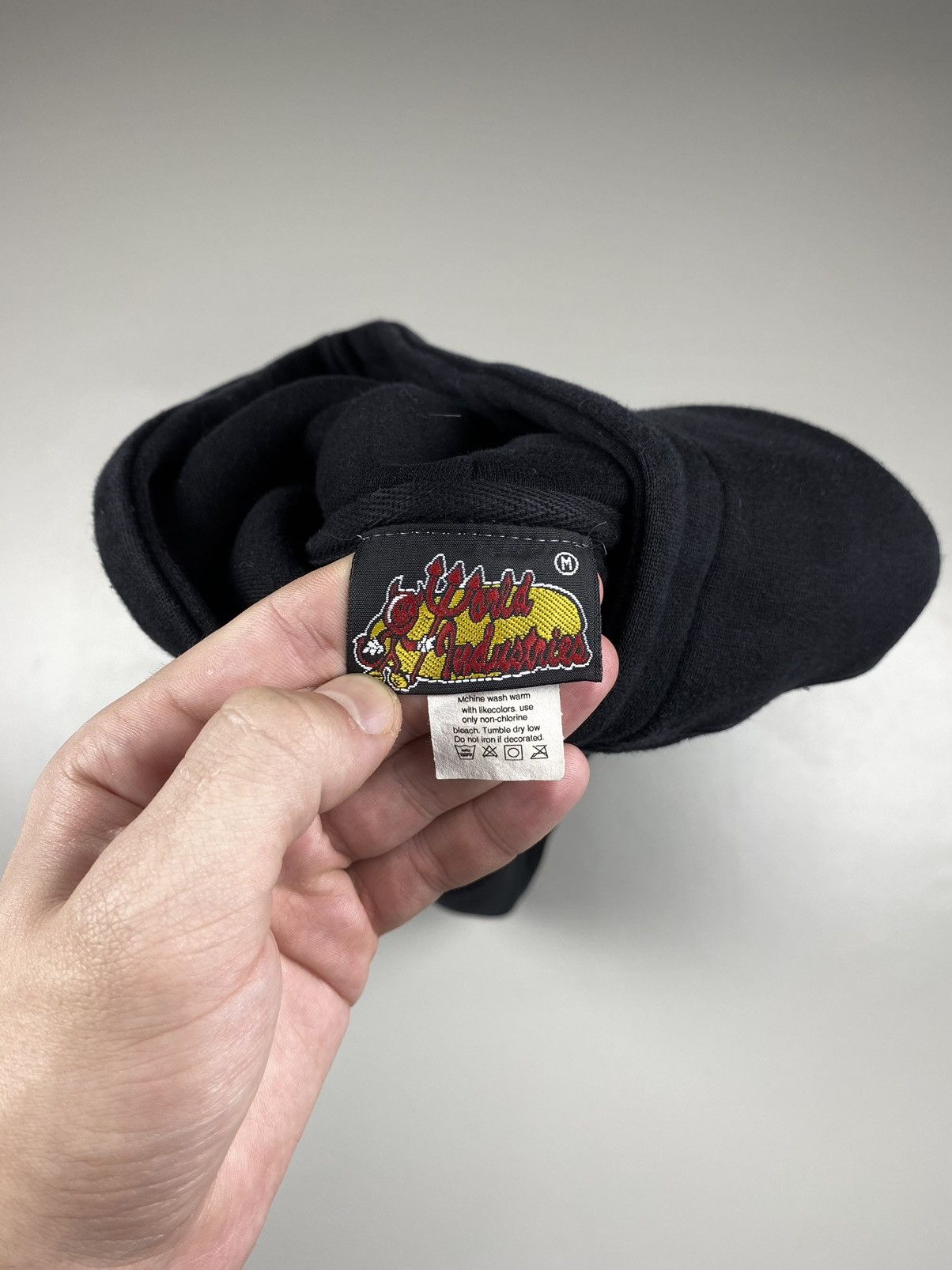 Vintage Vintage 90’s World Industries Skateboards Rare Hoodie Size S / US 4 / IT 40 - 7 Thumbnail