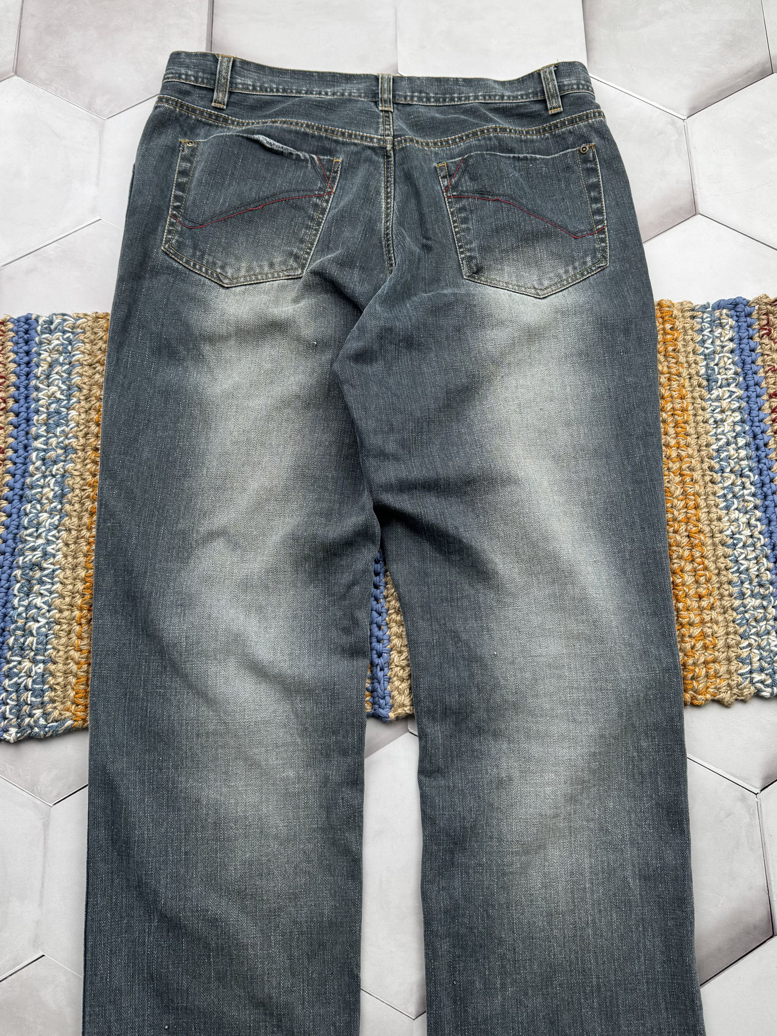 Japanese Brand Vintage Loose Fit Faded Jeans (E4) Size US 36 / EU 52 - 7 Thumbnail