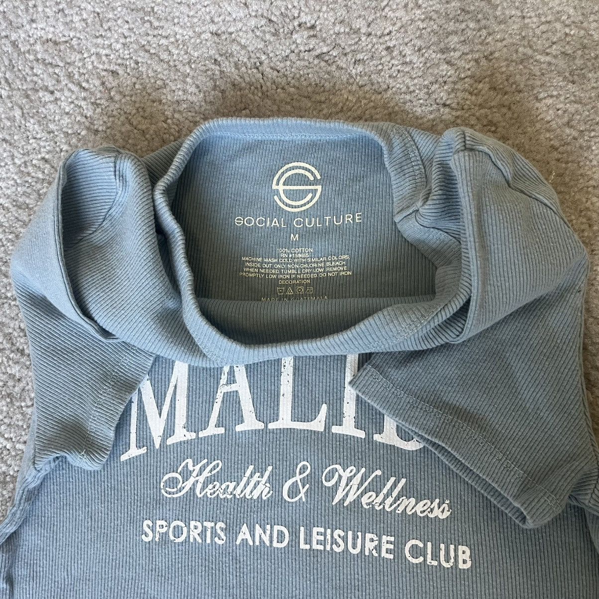Other baby blue malibu croptop Size S / US 4 / IT 40 - 2 Thumbnail