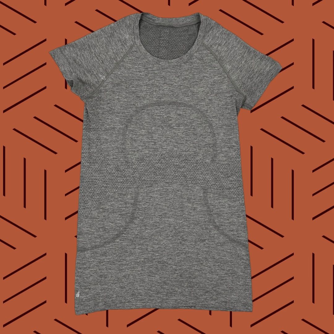 Lululemon Lululemon Swiftly Tech Shirt Sz 4 Gray Active Fitness Gym Short Sleeve Womens Size S / US 4 / IT 40 - 1 Thumbnail