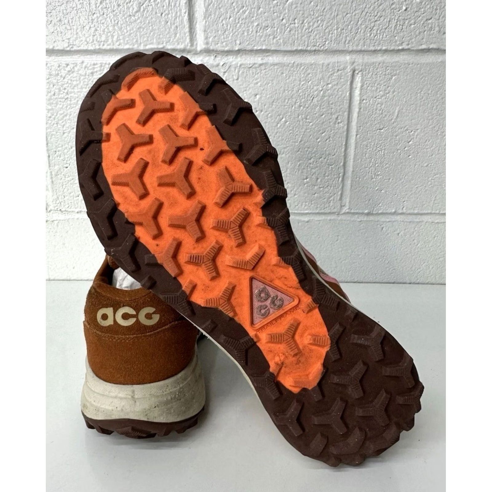 Nike Nike ACG Lowcate Sneaker DM8019-201 Hemp/Dark Russet/Total Orange/Coral Chalk Mens Size 14 Size US 14 / EU 47 - 7 Thumbnail