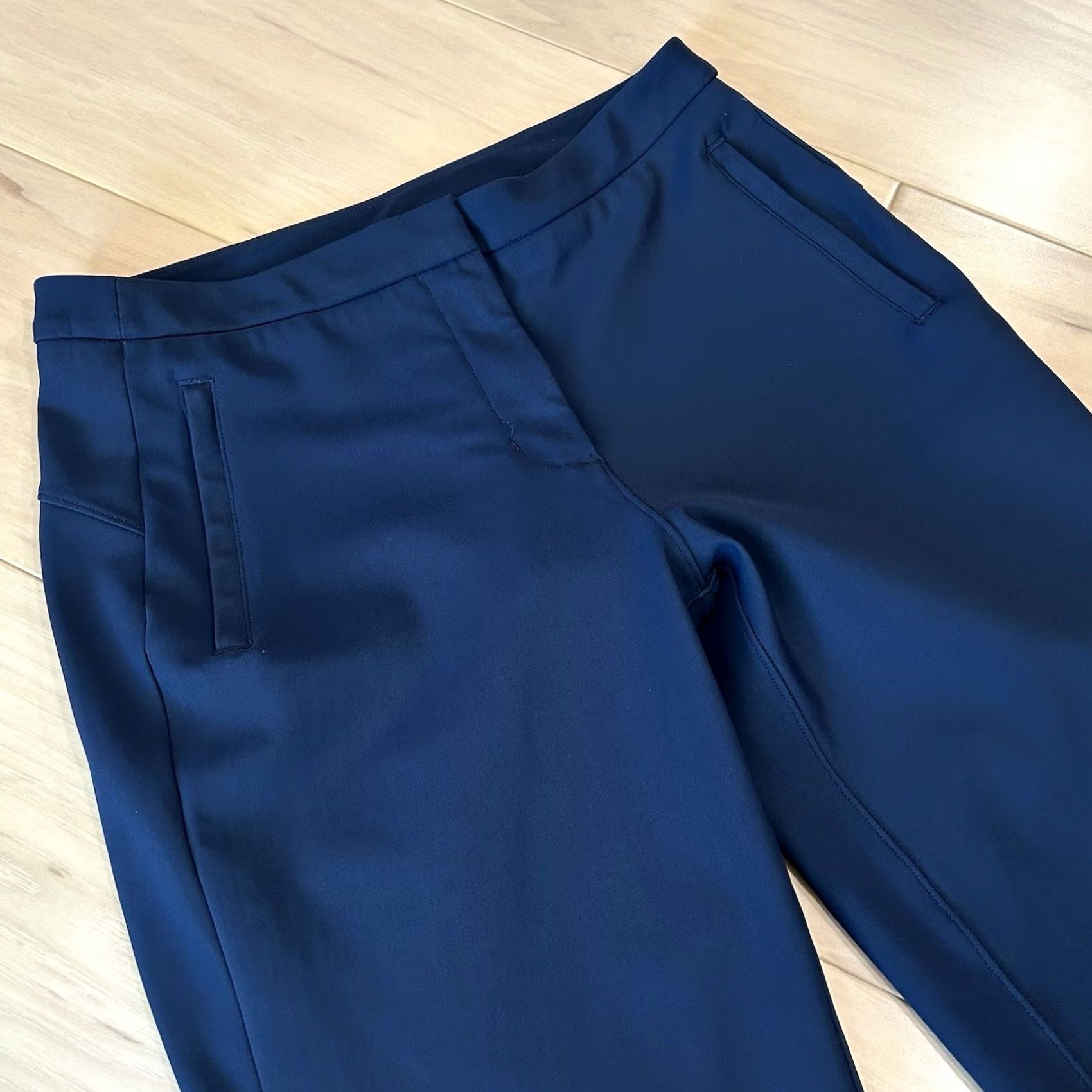 Lululemon VINTAGE Lululemon On The Move Blue Lightweight Pant Women 4 Chino Tapered Regular 28in 26in Inseam Pockets Size 27" / US 4 / IT 40 - 3 Thumbnail