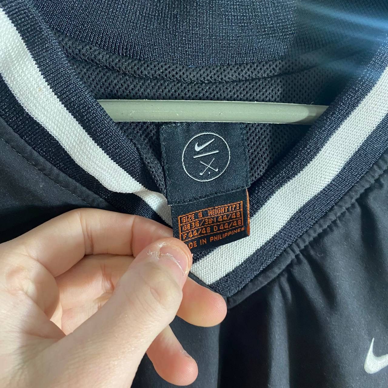 Nike VINTAGE NIKE SWEATSHIRT SMALL LOGO NYLON Size US S / EU 44-46 / 1 - 4 Thumbnail