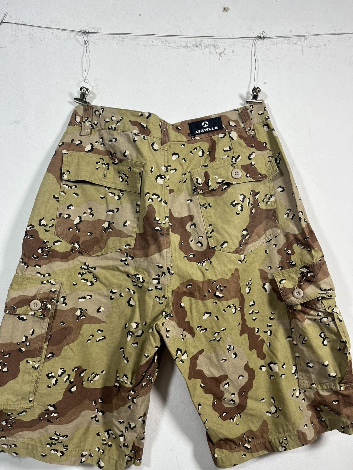 Airwalk Airwalk camo baggy short pants Size US 30 / EU 46 - 1 Thumbnail