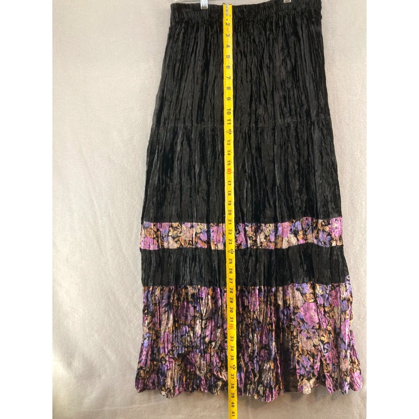 Velvet Vintage Hairston Roberson Women's Maxi Skirt Small Velvet Black 80s 90s Western Casual Size 28" / US 6 / IT 42 - 4 Thumbnail