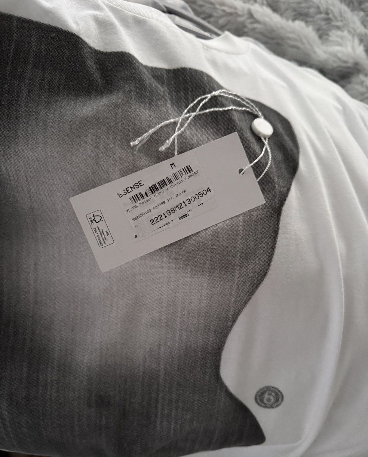 Maison Margiela MM6 Maison Margiela White Graphic Long Sleeve T-Shirt Size US M / EU 48-50 / 2 - 9 Thumbnail