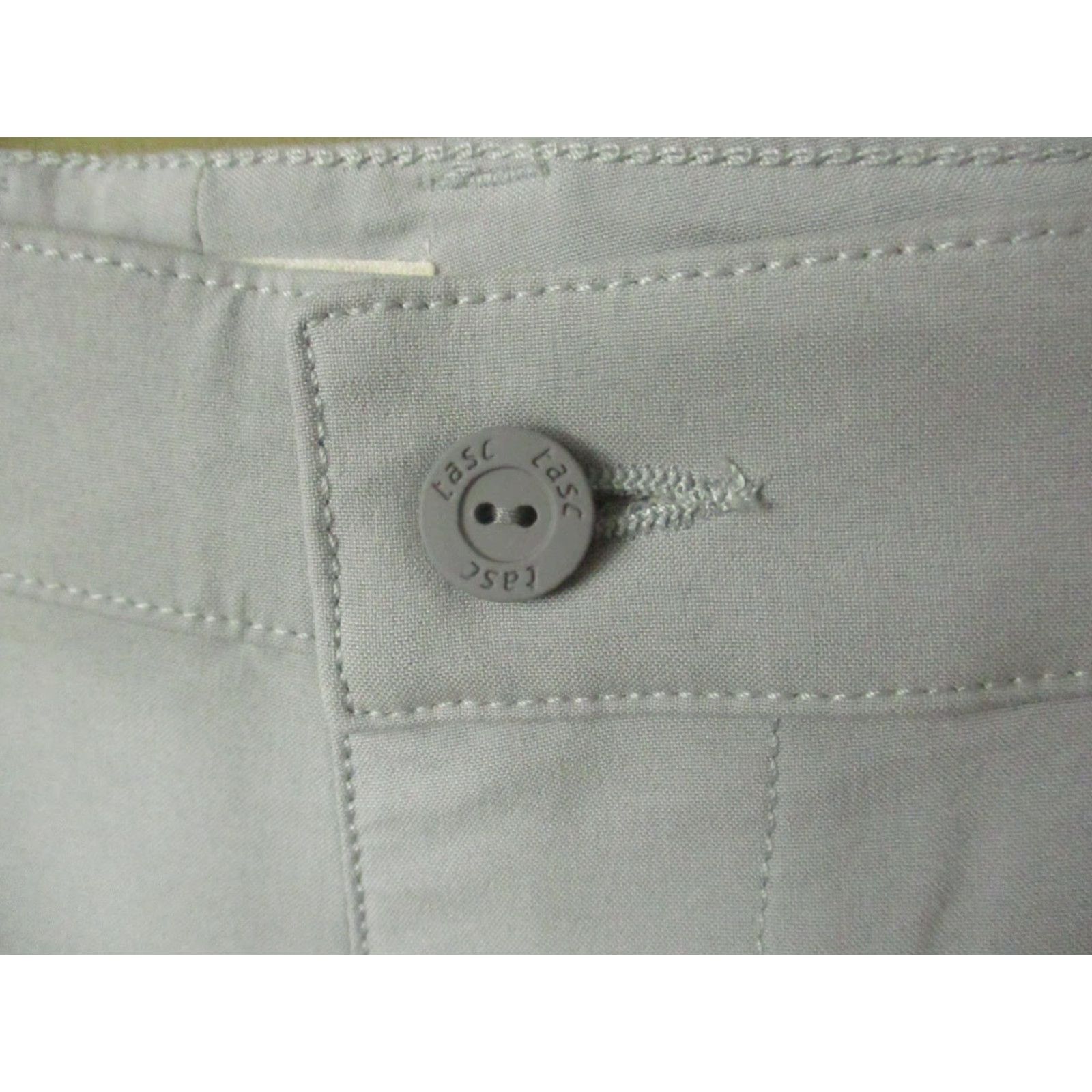 Vintage tasc Performance Shorts Mens 38 Tailored Gray Olive Bamboo Stretch Golf Lot 2 Size US 38 / EU 54 - 2 Thumbnail