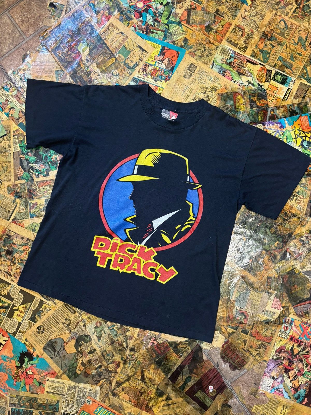 Vintage ‘90s Dick Tracy tee Size US XL / EU 56 / 4 - 1 Thumbnail