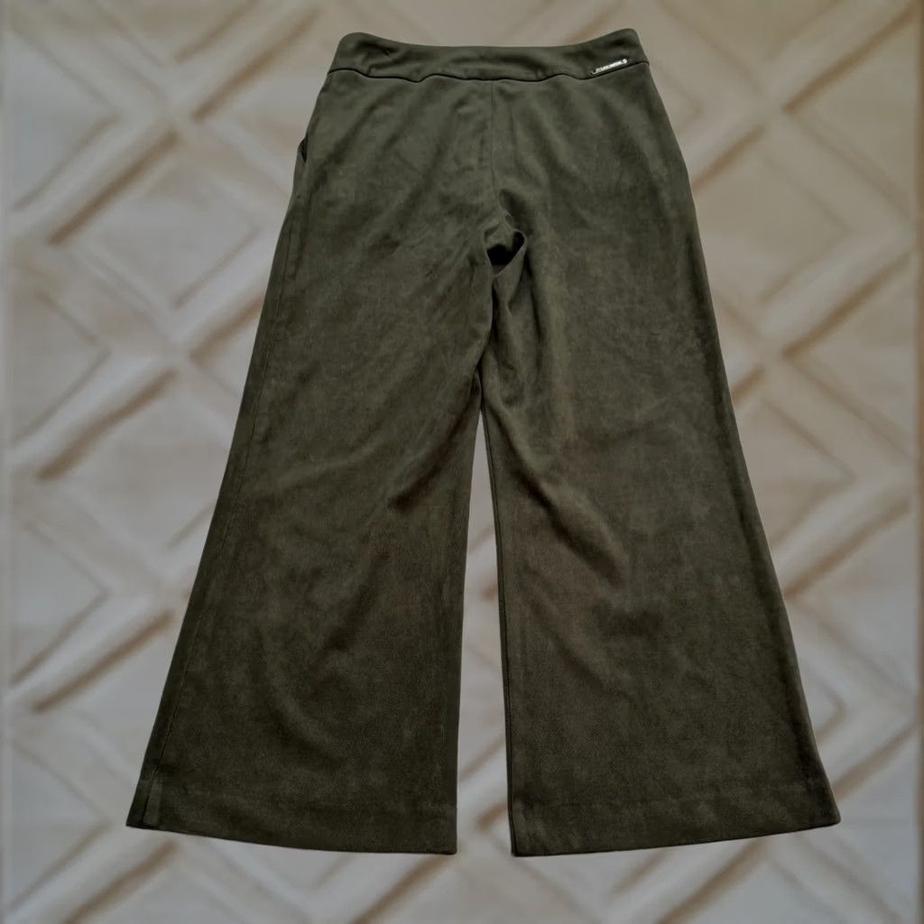 Madison I Love Tyler Madison Green Wide-Leg Pants Womens S Faux Suede Pull On Dress Pant Buttonless? (removed extra text) Size 28" / US 6 / IT 42 - 1 Thumbnail