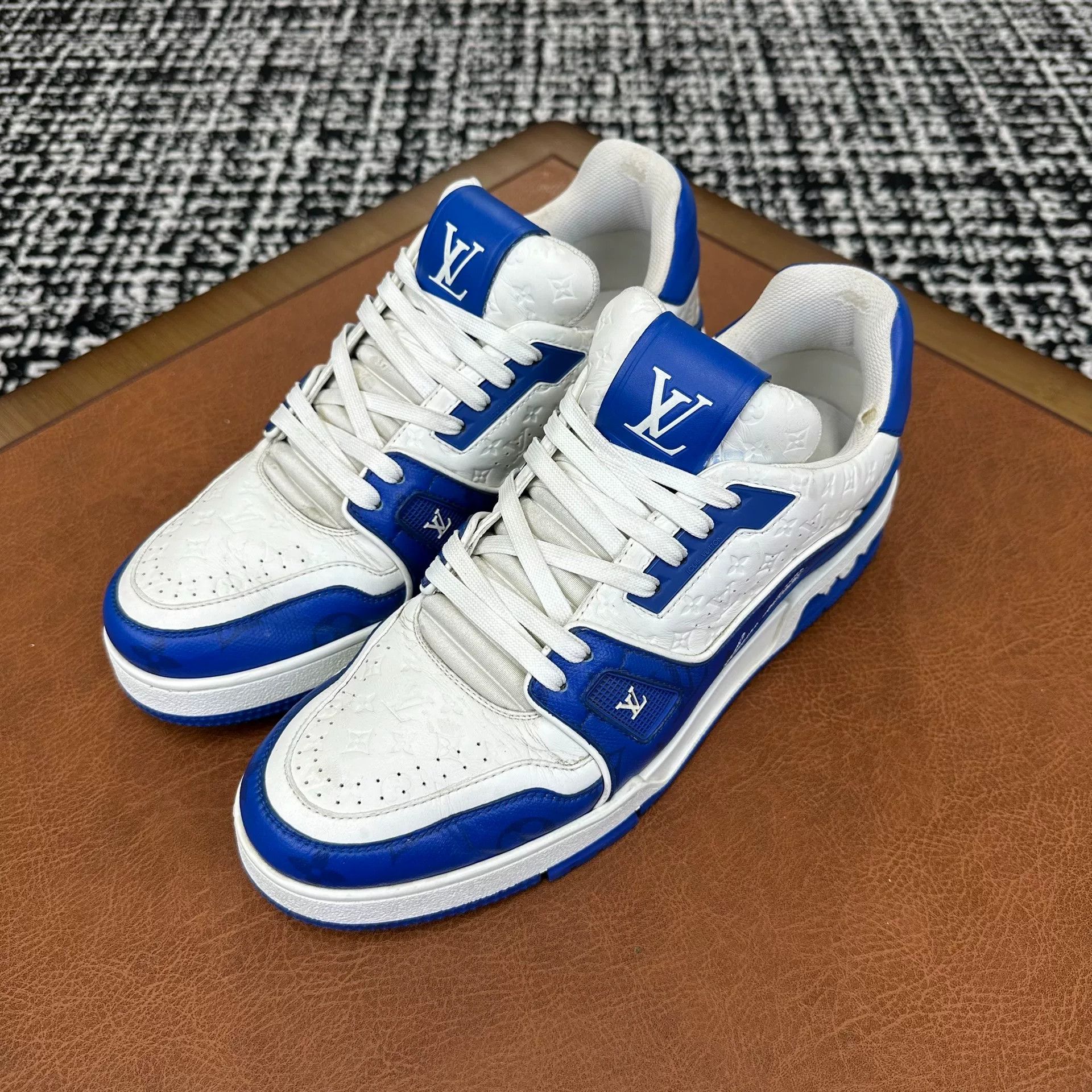 Louis Vuitton Louis Vuitton Training Blue Lowtop Sneakers 9 Men Size US 9 / EU 42 - 1 Thumbnail