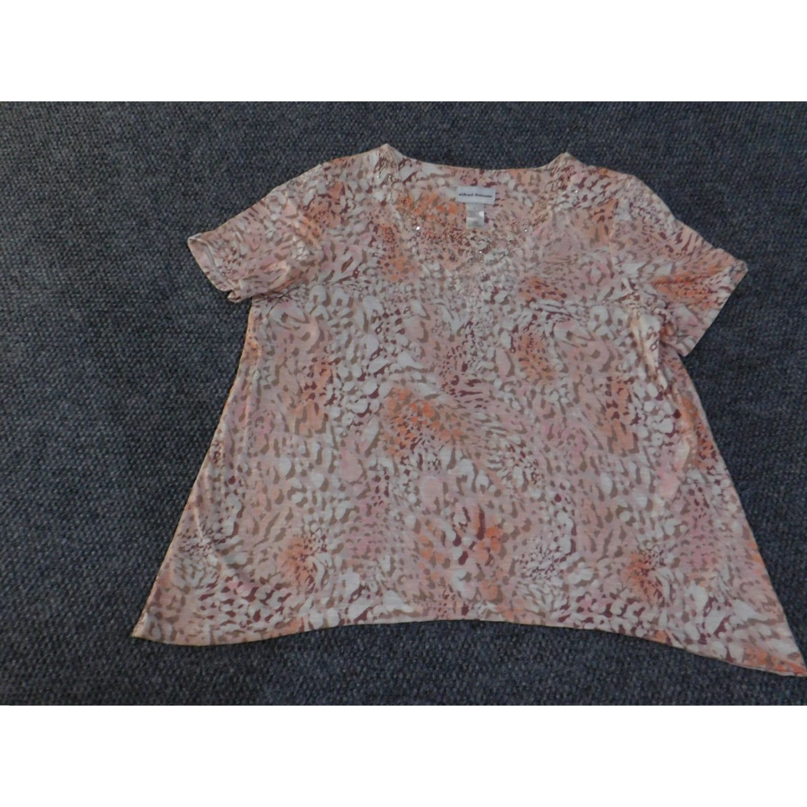 Vintage Alfred Dunner Shirt Womens Large Pink Peach Lace Beaded V Neck Short Sleeve Blouse Size L / US 10 / IT 46 - 3 Thumbnail