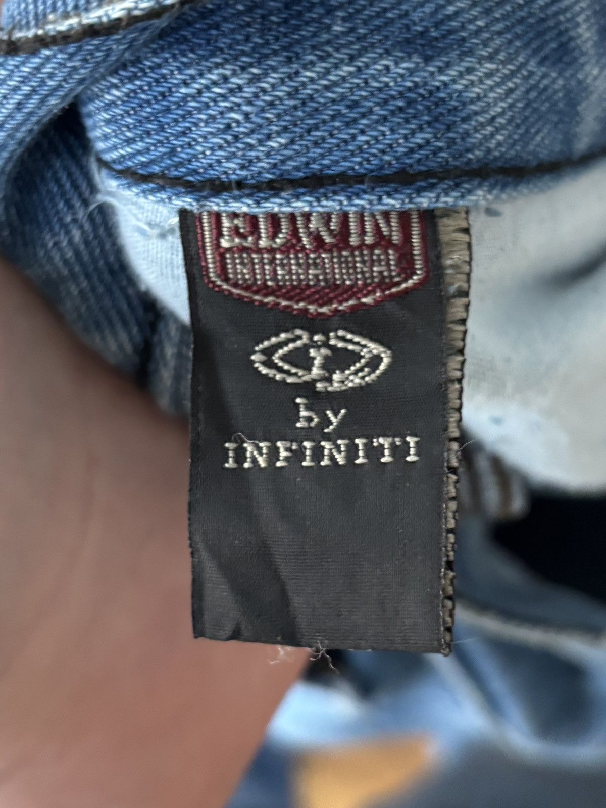 Edwin Vintage Edwin Jeans by Infiniti 1990s 3D Embroidered Size US 33 - 13 Thumbnail
