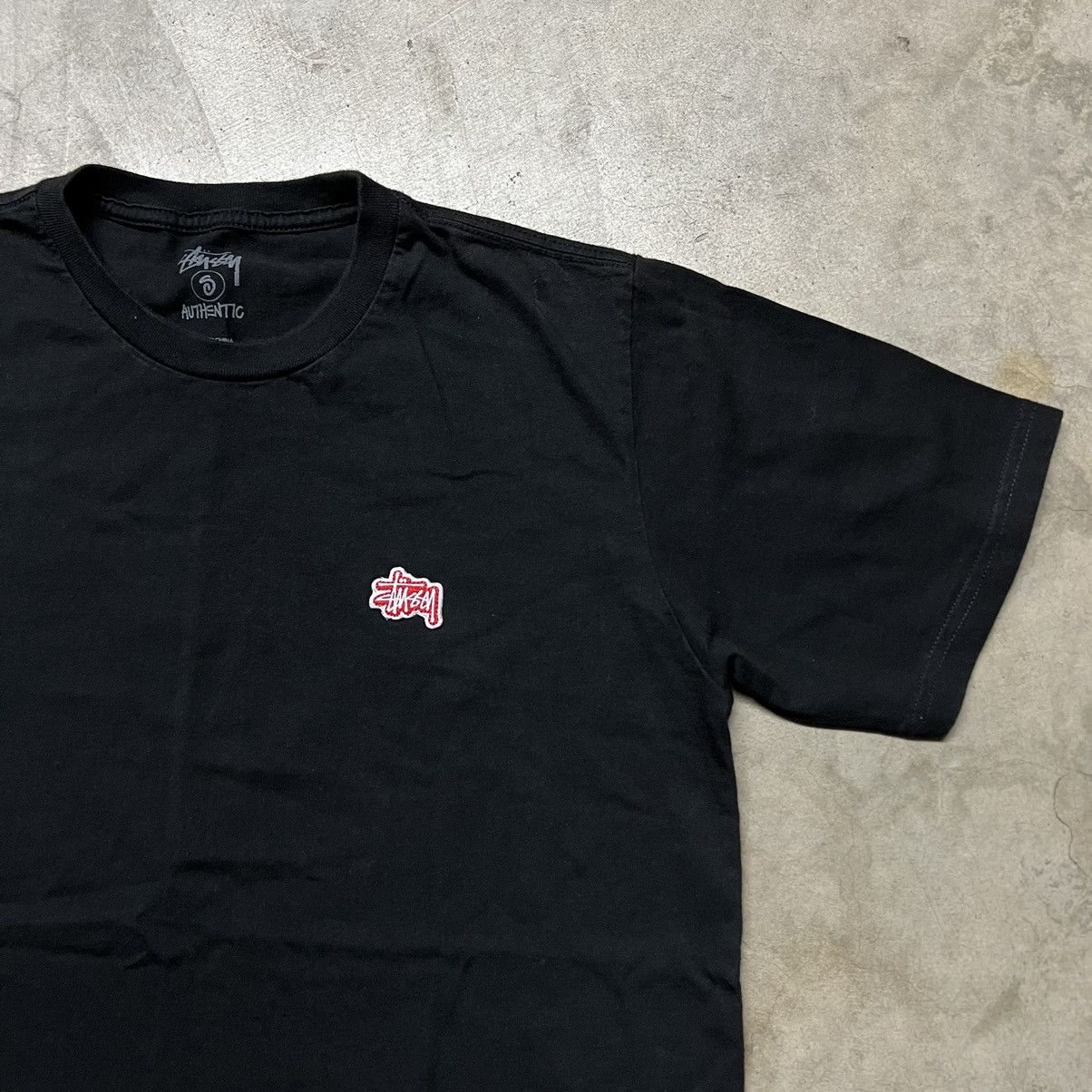Hypebeast × Stussy Stussy Embroidered Logo Essential T-Shirt Size US S / EU 44-46 / 1 - 1 Thumbnail
