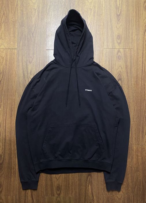 Vetements small cheap logo hoodie