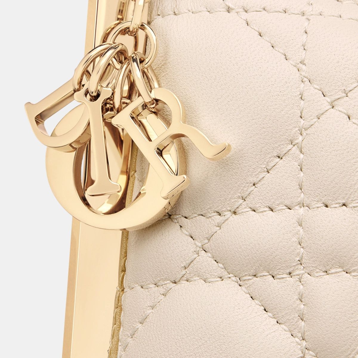 Dior o1bcso1str1124 Size: OS /Club Bag in Ivory Size ONE SIZE - 6 Thumbnail