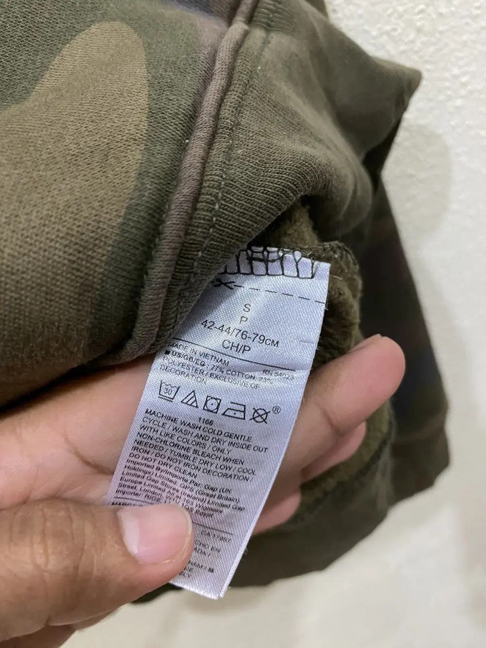 Gap Vintage Gap Army Military Spell Out Pullover Hoodies Size US S / EU 44-46 / 1 - 5 Thumbnail