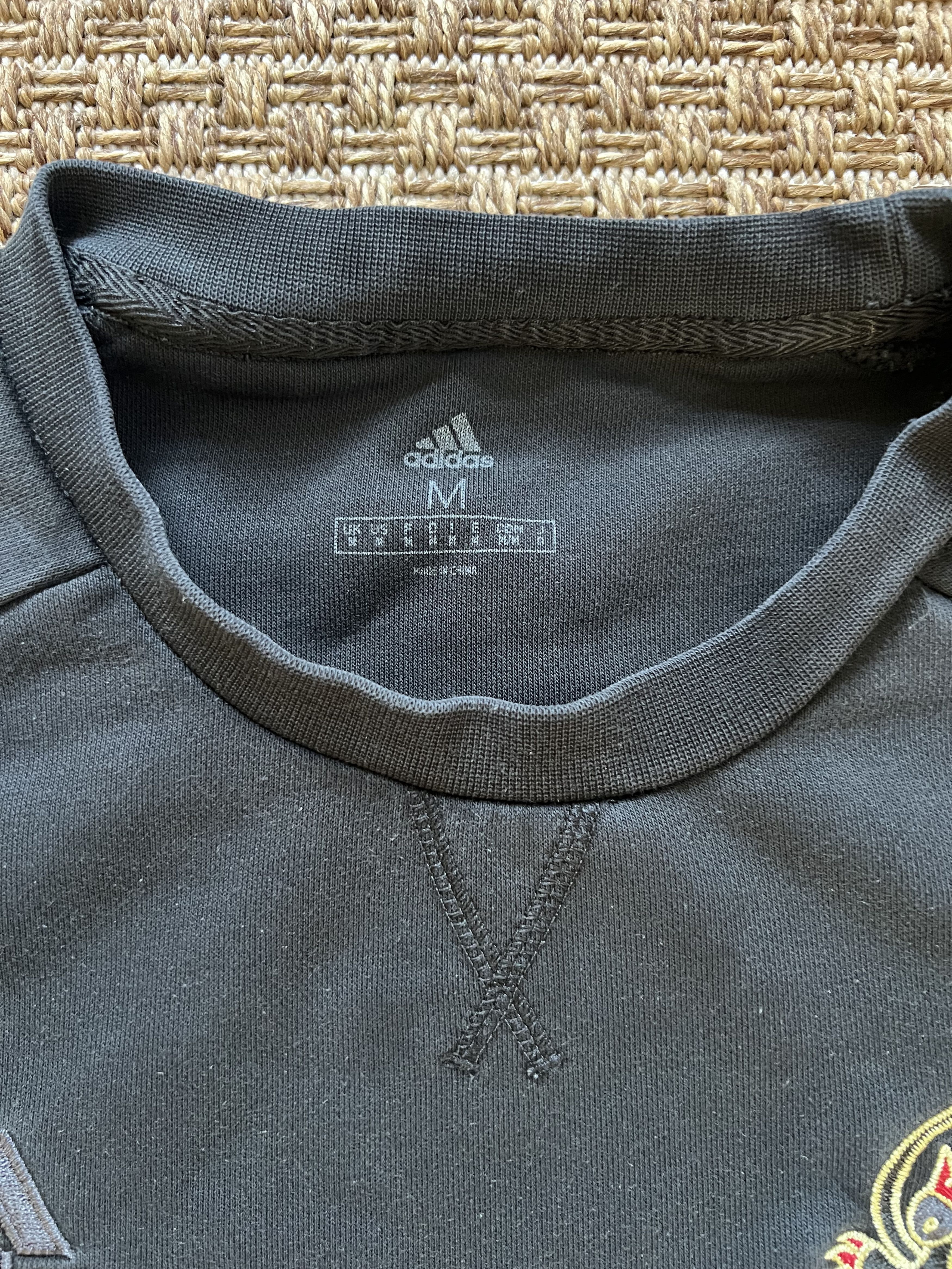 Adidas RARE 2019 Lunar New Year Dragon Sweatshirt Size US M / EU 48-50 / 2 - 7 Thumbnail