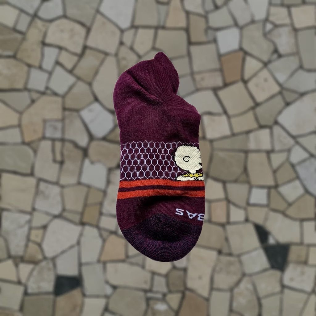 Vintage Bombas Original Peanuts Charlie Brown Franklin Socks M Unisex Adults Red Athletic Socks Boys Girls Mens Womens Size ONE SIZE - 1 Thumbnail