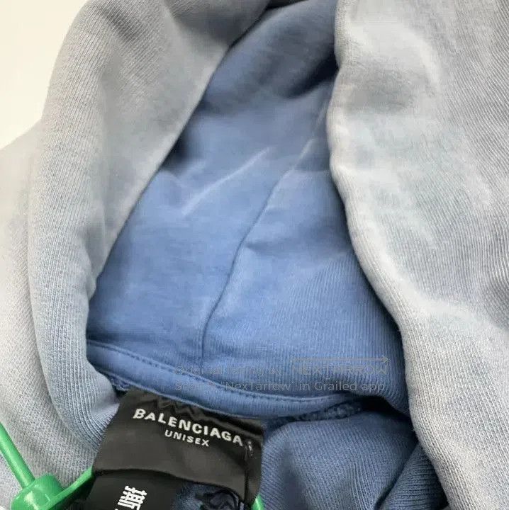 Other Balenciaga Comfortable Long Sleeve Hoodie for Men. Size US S / EU 44-46 / 1 - 2 Thumbnail