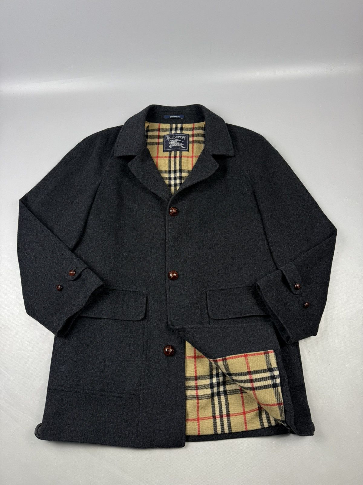 Burberry Burberry heavy coat black & grey Size US M / EU 48-50 / 2 - 4 Thumbnail