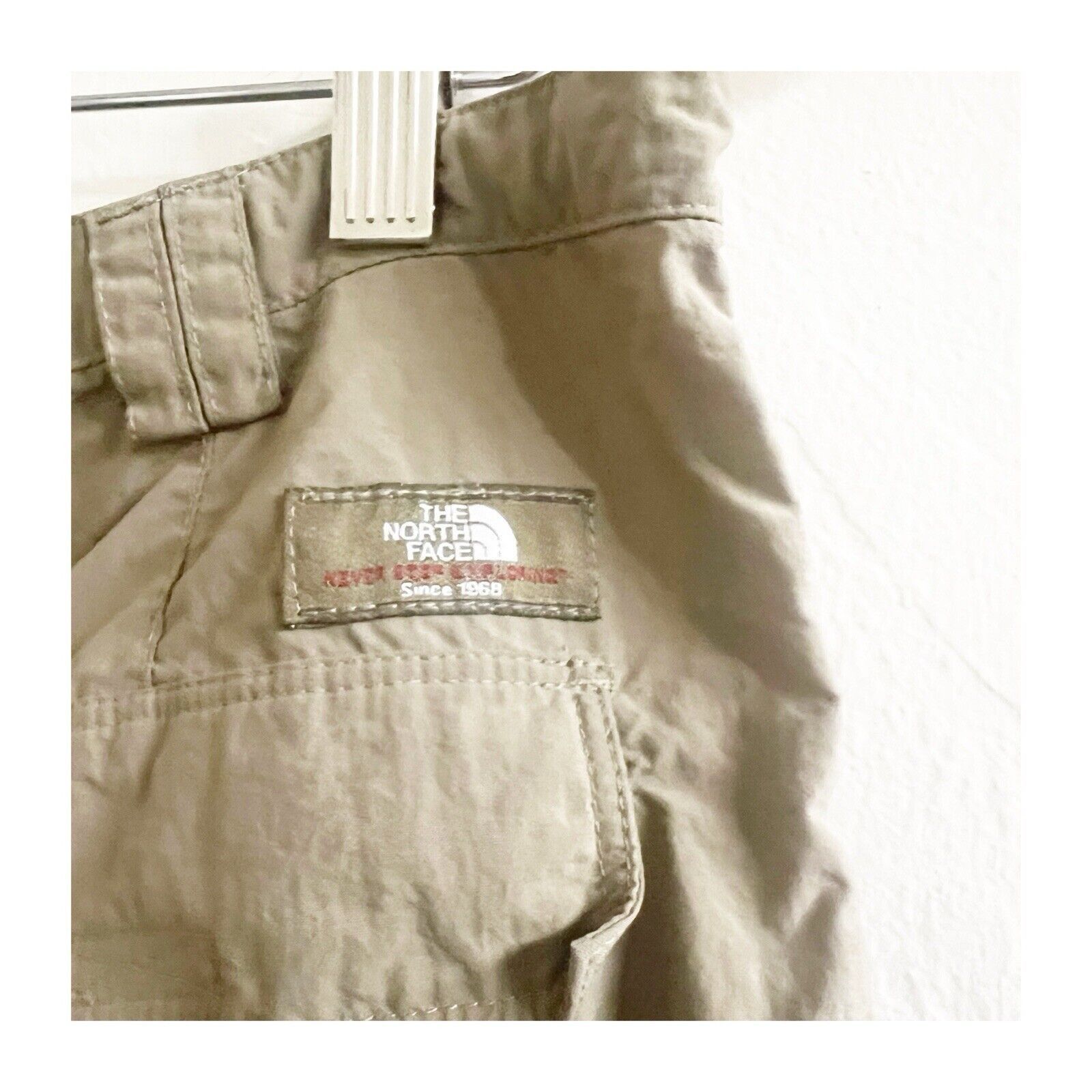 The North Face The North Face Cropped Nylon Pants Khaki Beige Size 12 Size 34" / US 12 / IT 48 - 11 Thumbnail