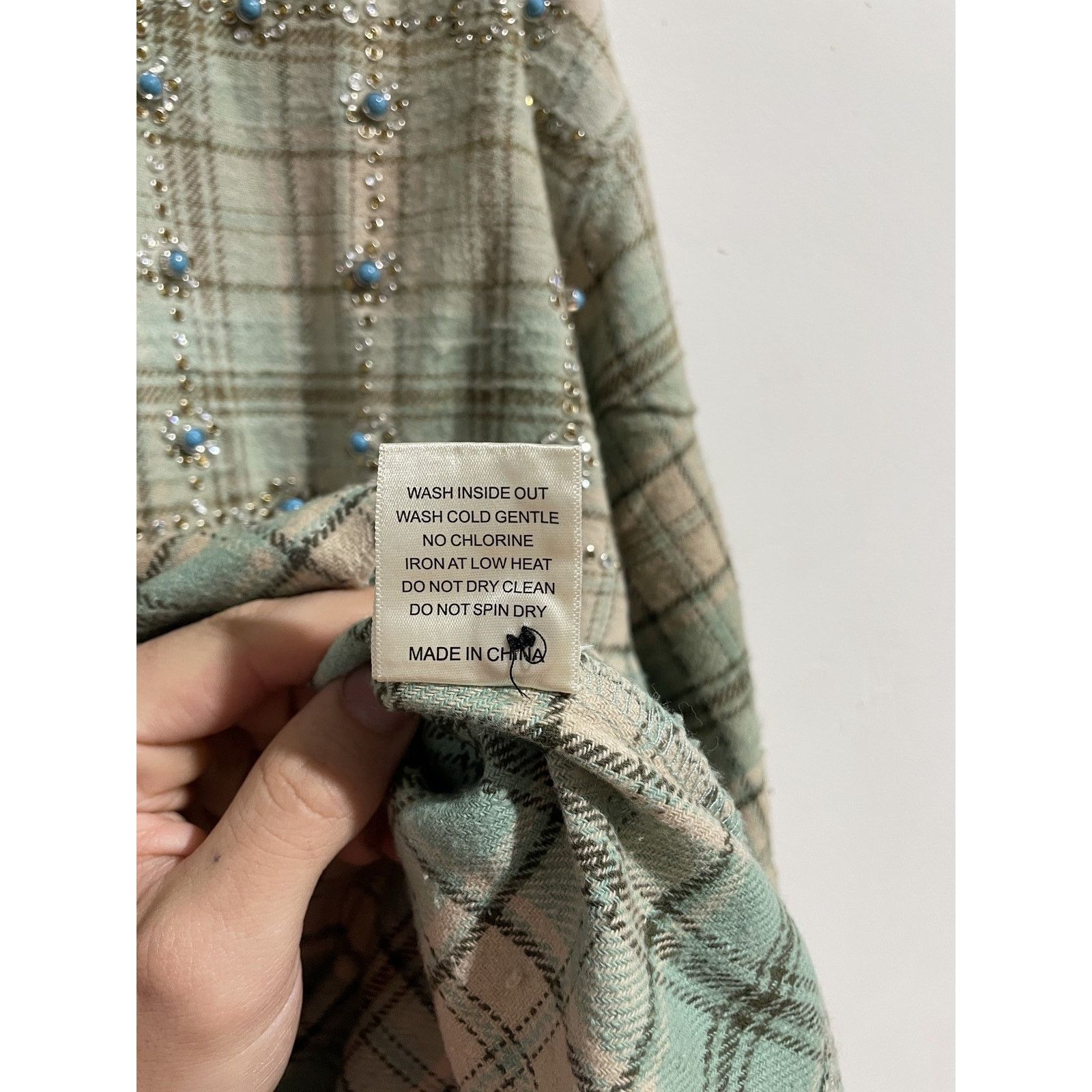 Vale VALE FOREVER LITTLE GEMS FLANNEL SIZE LARGE NEW Size US L / EU 52-54 / 3 - 3 Thumbnail