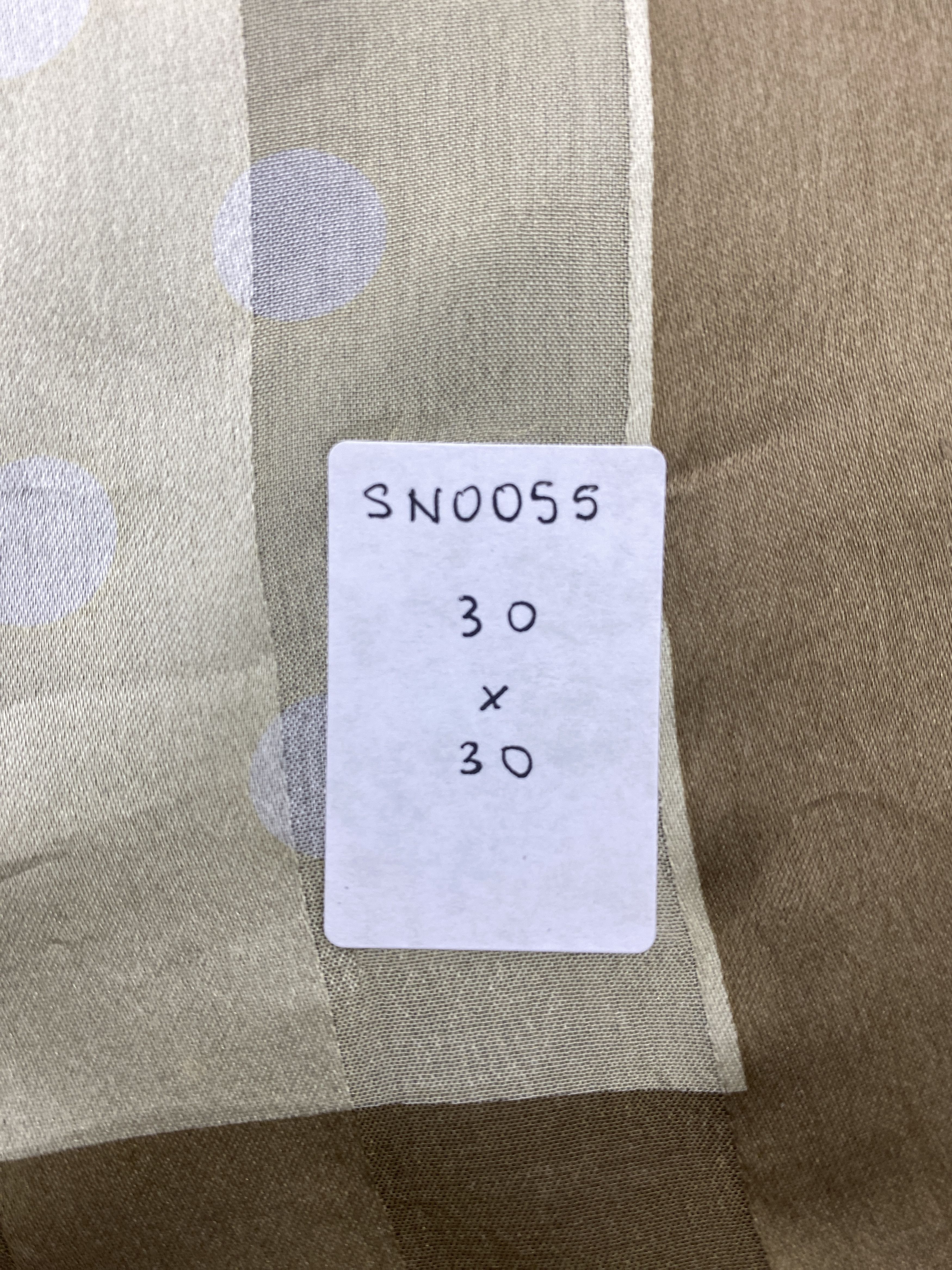 Japanese Brand Polkadot Silk Scarf Shawl Babushka head Scarf SN0055 Size ONE SIZE - 6 Thumbnail