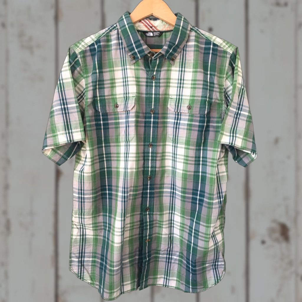The North Face THE NORTH FACE SHIRT MENS LARGE L PLAID SHORT SLEEVE BUTTON-UP/ BUTTON FRONT MULTI-COLOR Cotton Blend Style: Button-Front Size US L / EU 52-54 / 3 - 1 Thumbnail