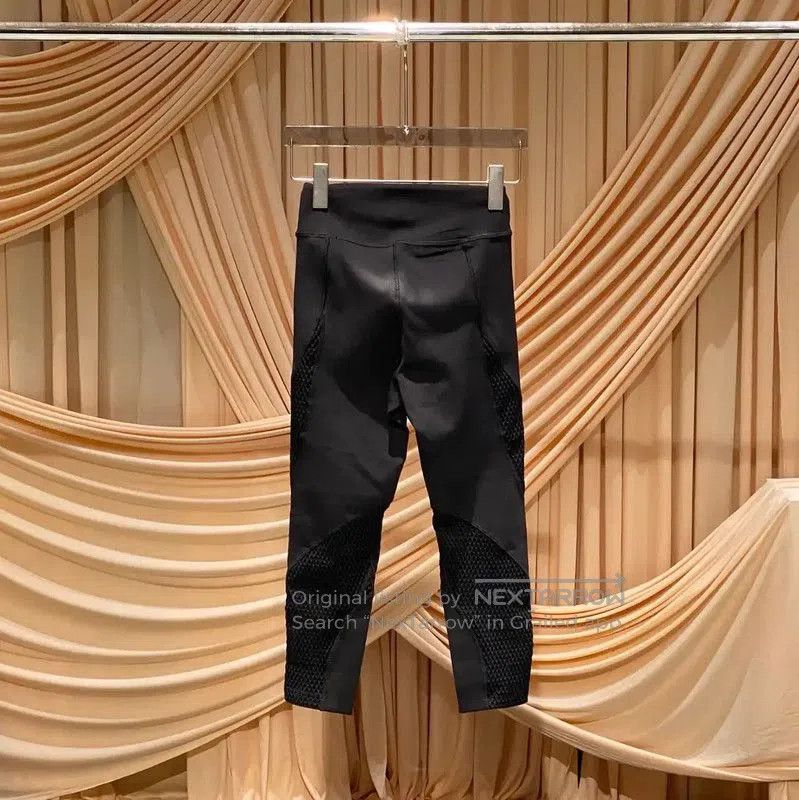 Fendi Fendi Black Cotton Casual Pants for Women . Size 23" - 2 Thumbnail