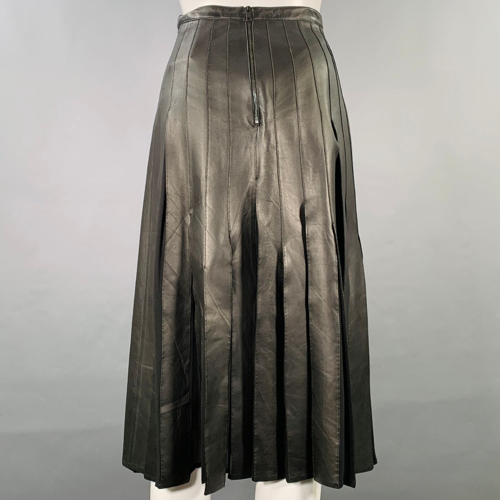 Burberry BURBERRY LONDON Size 2 Black Silk Pleated Midi Skirt Size 26" / US 2 / IT 38 - 2 Thumbnail