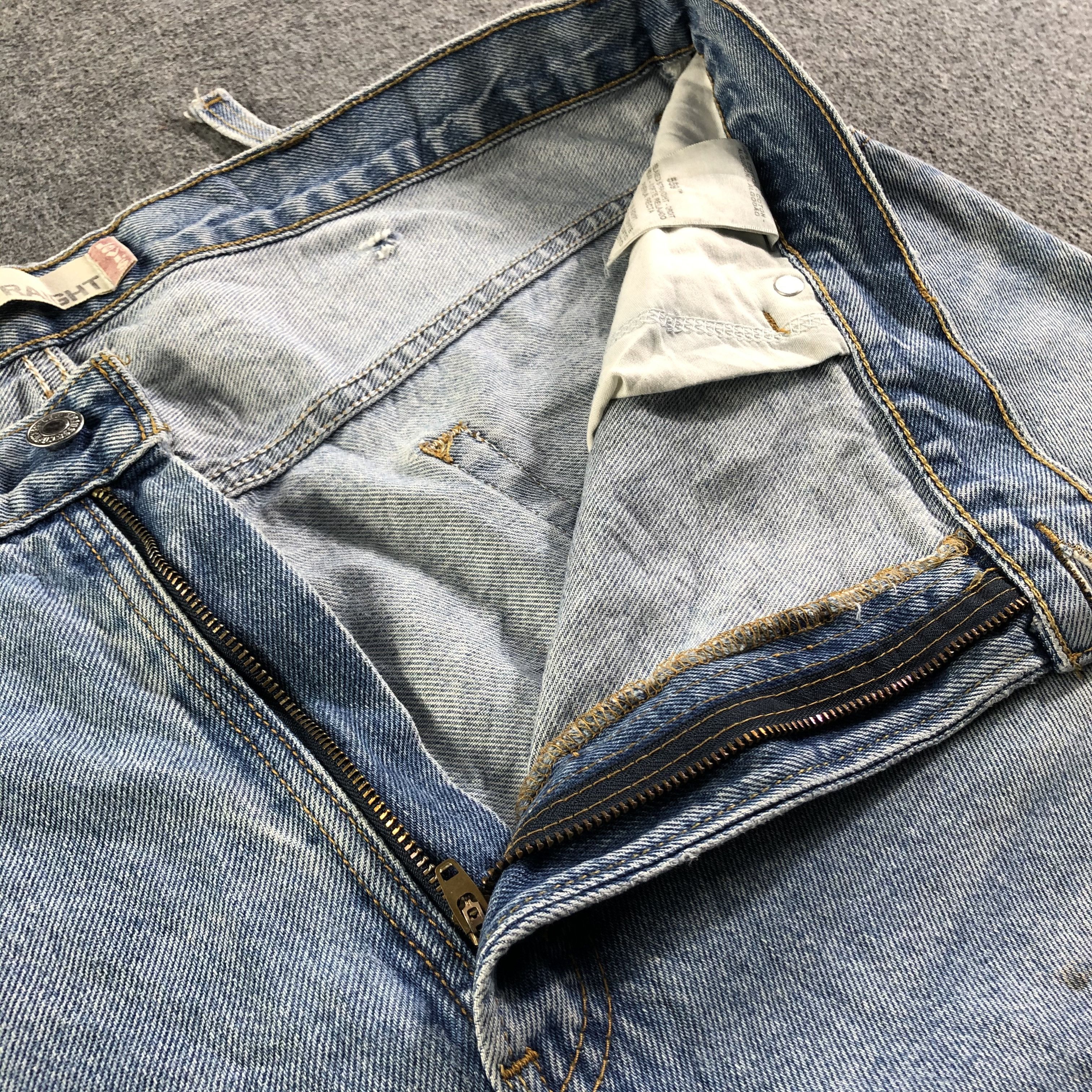 Levi's Vintage Blue Wash Levis 559 Jeans-J3427 Size US 43 - 10 Thumbnail